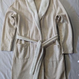 Reitmans Housecoat women's  beige medium-large belt tie closure